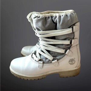 TIMBERLAND White Genuine Leather Boot Women’s Size 7.